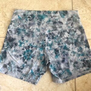 Lululemon Align shorts size 14